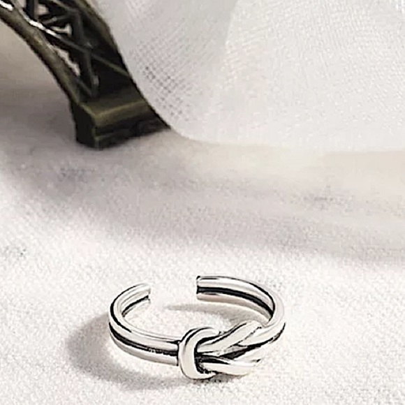 STERLING SILVER KNOT RING MINIMALIST - Picture 7 of 13